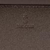 Iseigur Light Brown Women's Handbag, Delicate Leather, Simple and Elegant, Showing Elegance