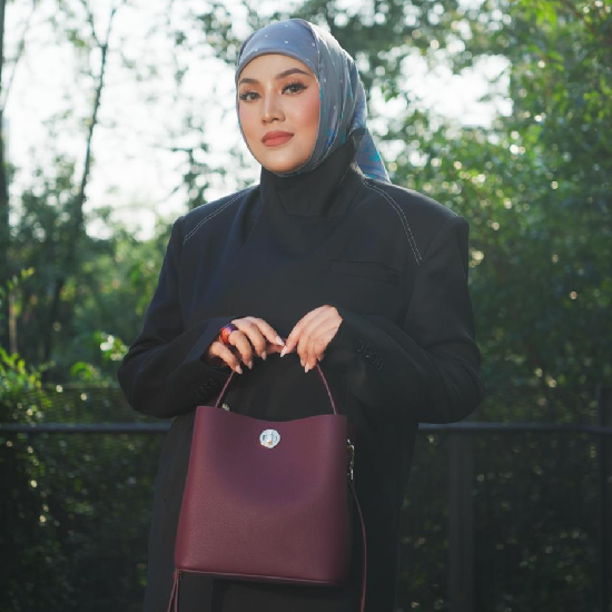Why Choose One Bag When You Can Choose Every Style — Shila Amzah x ISEIGUR